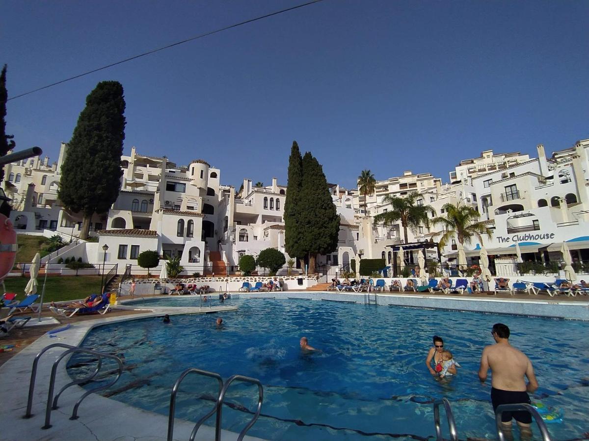 Pueblo Evita Benalmadena Appartement Pres De La Plage Avec Piscine Bagian luar foto